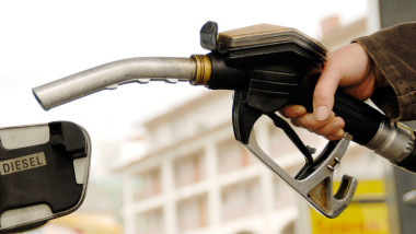 Motorina se scumpește din nou: cât vor plăti în plus șoferii la un plin