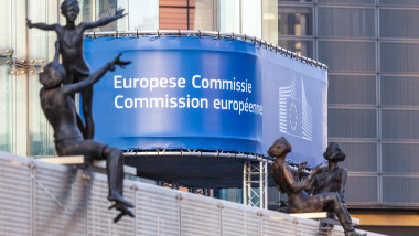 UE aprobă majorarea cu 1 mld. euro a capitalului Băncii de Investiții din România