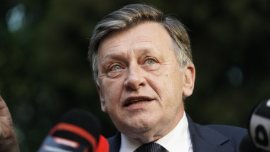 Antonescu, atac dur la PNL: „Trădare fără precedent în 36 de ani