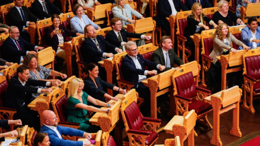 Deputații norvegieni imită suporterii la ședința parlamentară pentru CM 2026
