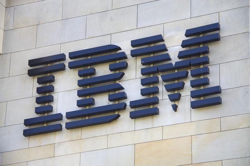 IBM revoluționează microprocesoarele: performanță dublă și consum redus de energie