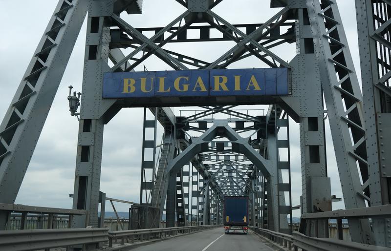 Atenționare pentru șoferii care merg în Grecia sau Bulgaria și traversează podul Giurgiu-Ruse mâine
