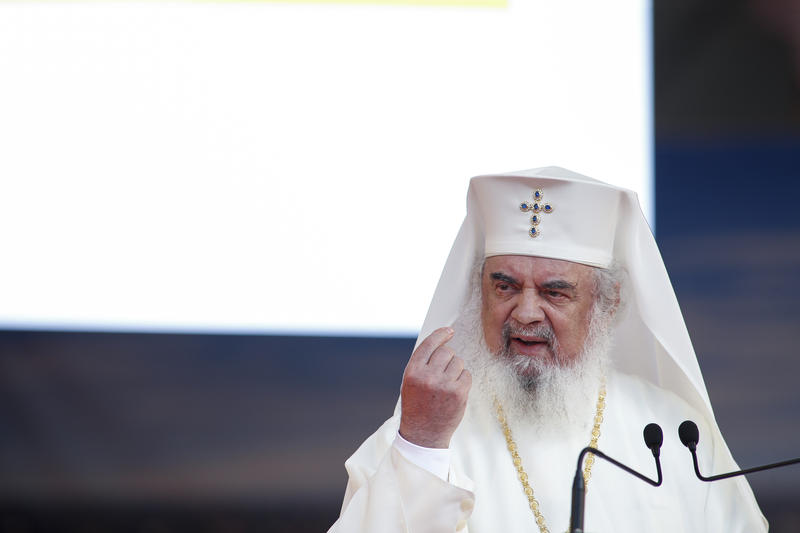 BOR: Mitropolitul Basarabiei retras după filmuleț cu caracter sexual