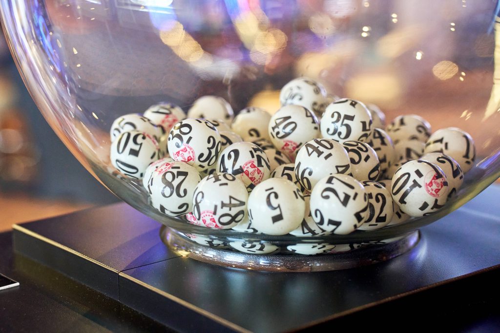 LOTO 5/40: Premiul uriaș câștigat într-un singur bilet