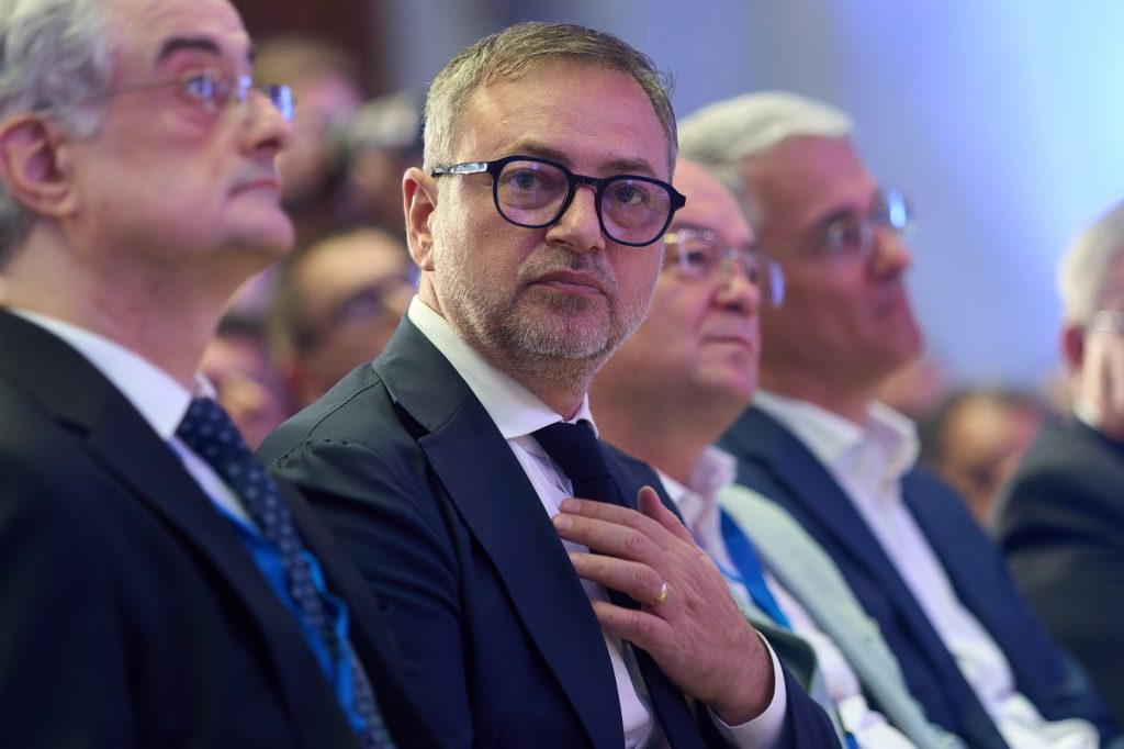 PNL reacționează după respingerea guvernului Veștea: umilință totală în fața AUR