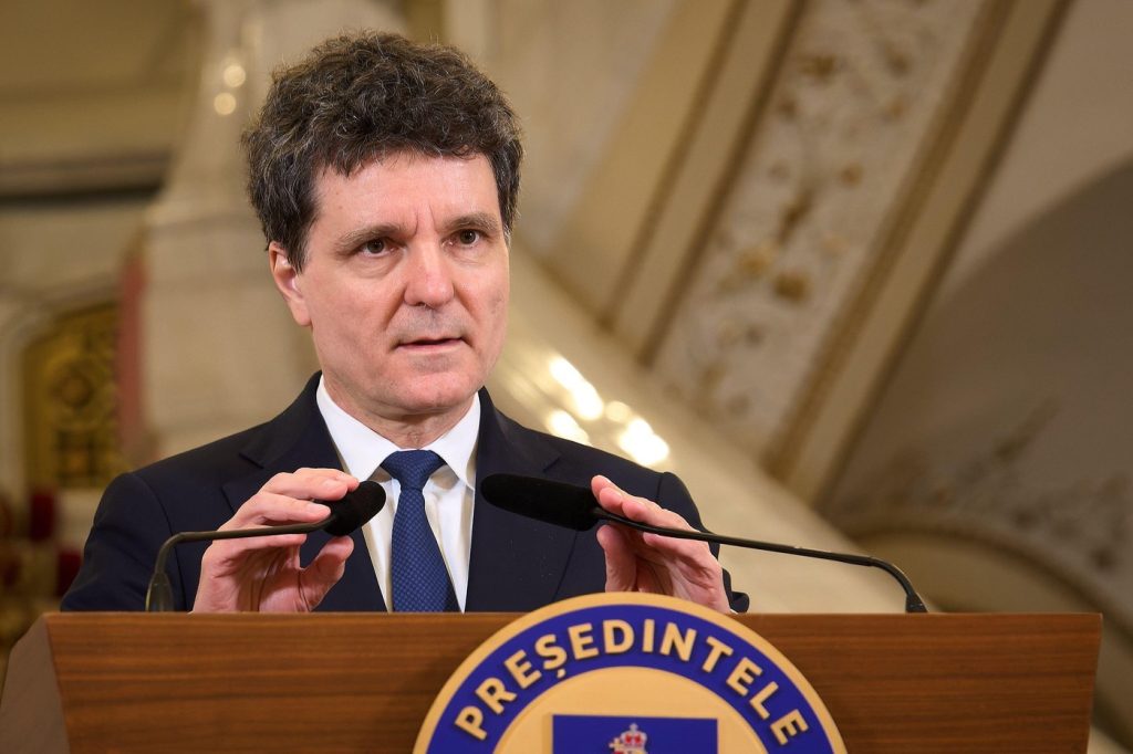 Nicușor Dan, mesaj după votul care a doborât Guvernul Veștea