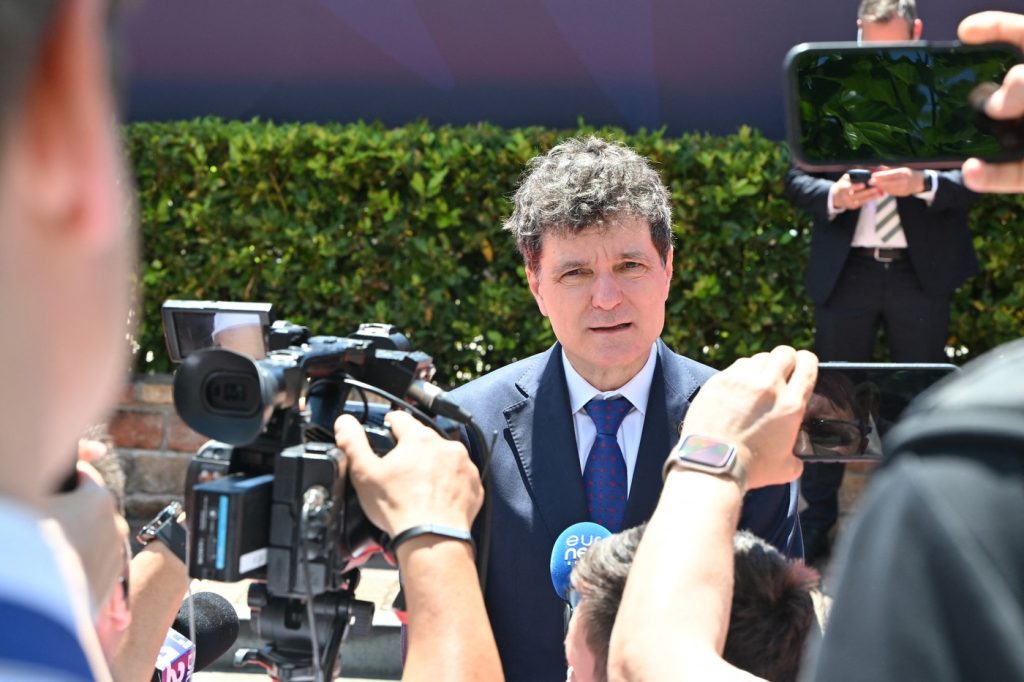 Nicușor Dan răspunde criticilor: Înțeleg responsabilitatea mandatului meu