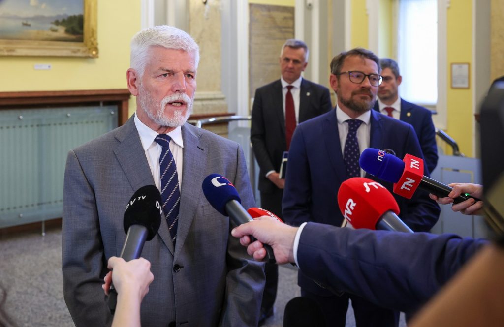 Președintele Cehiei, exclus din delegația la summitul NATO de guvernul țării