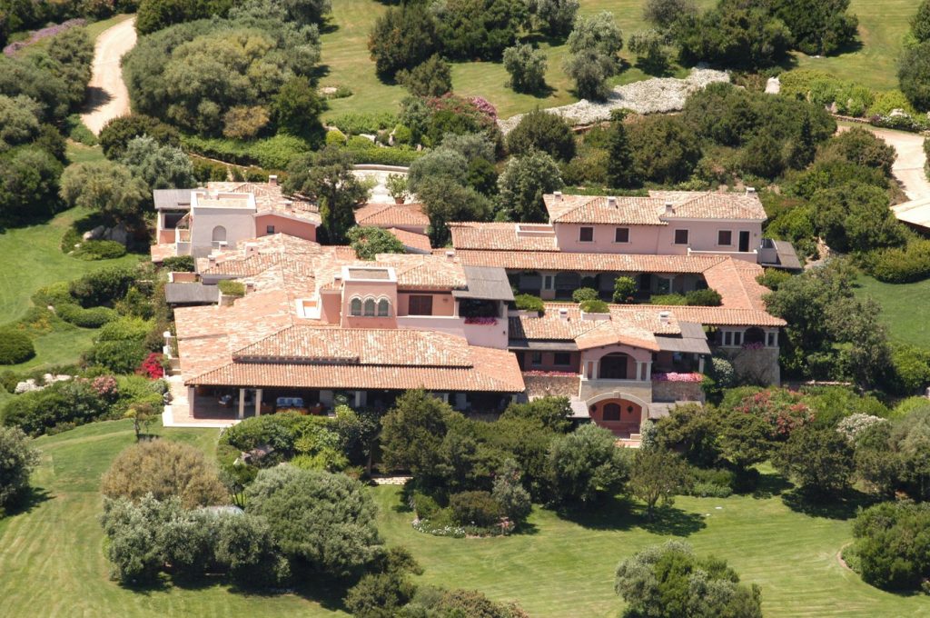 Vilă lui Berlusconi, vândută cu 350 milioane euro. Cine e noul proprietar?