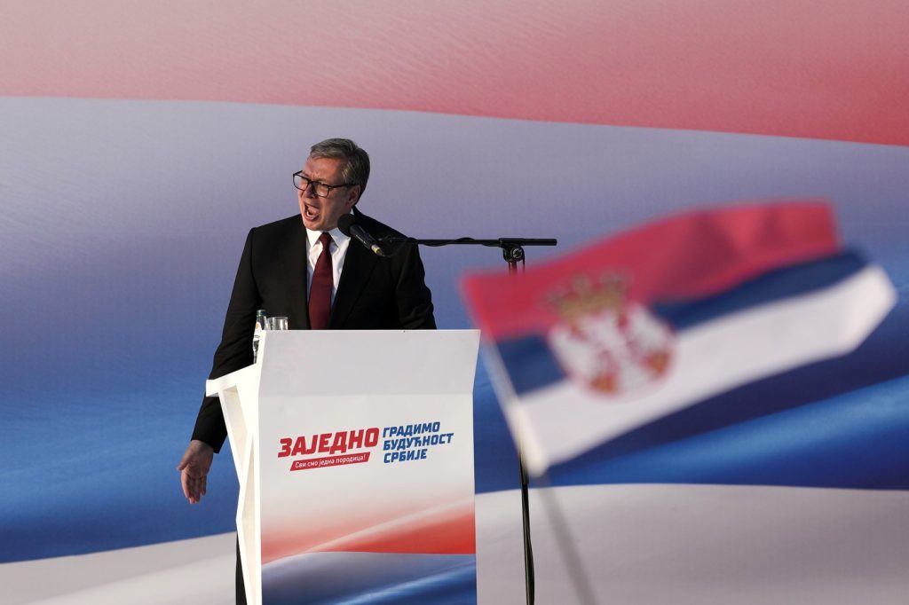 Șoc în Serbia: Președintele Vucic anunță demisia iminentă