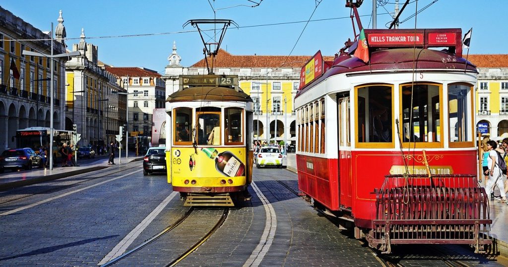Grevă generală în Portugalia: Zboruri și trenuri anulate, școli închise