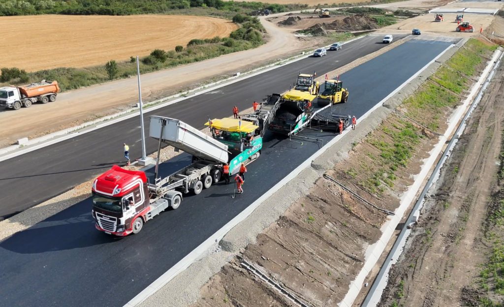 Autostradă la 65% execuție, cost 800 milioane lei, gata la sfârșitul anului