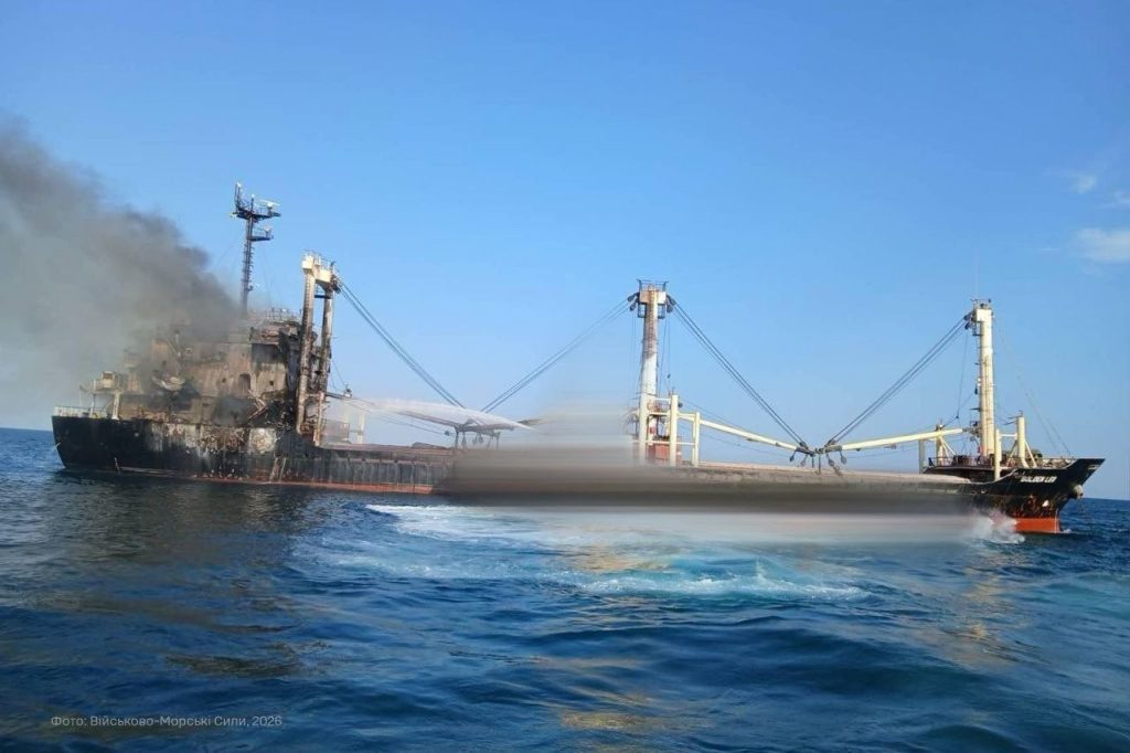 Ucraina acuză Rusia că a lovit cu rachete o navă comercială turcă. Cinci marinari au fost ucişi, alți cinci sunt dispăruți