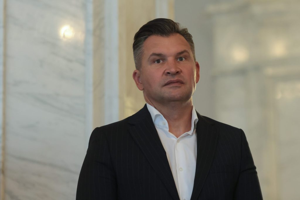 Ionuț Stroe anunță că va contesta decizia PNL de a-l demite de la şefia filialei Sector 4: „Vorbim de epurări cu eticheta schimbată”