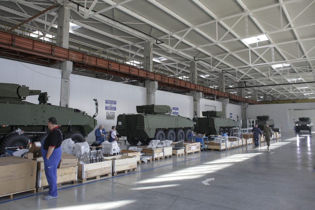 Trei directori din industria de armament, reținuți de DNA într-un dosar de corupție / Darău: ,,Nu cred ca totul este curat in industria de apărare”