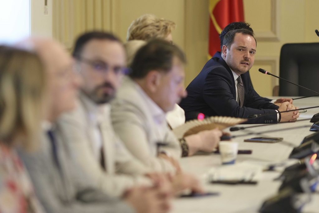 Prima decizie din sesiunea extraordinară. Nu a fost niciun vot împotrivă. „Nevoia reală e mult mai mare”, spune un fost ministru