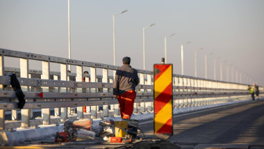 Circulaţie restricţionată pe Autostrada Moldovei din cauza reparaţiilor