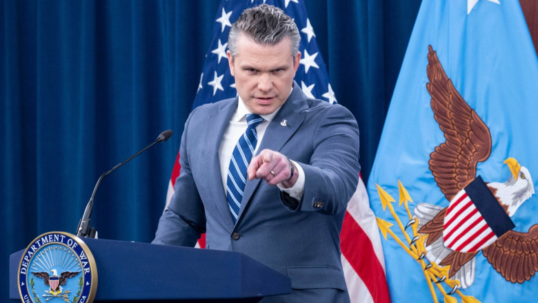 Pete Hegseth acuză China şi Rusia că sprijină „la niveluri diferite” Iranul în război