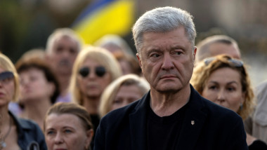 Ucraina: Curtea Supremă confirmă sancțiunile lui Zelenski pe Poroșenko