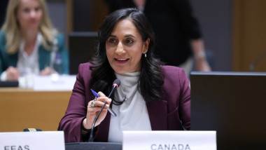 Ministra canadiană de Externe, în vizită în România