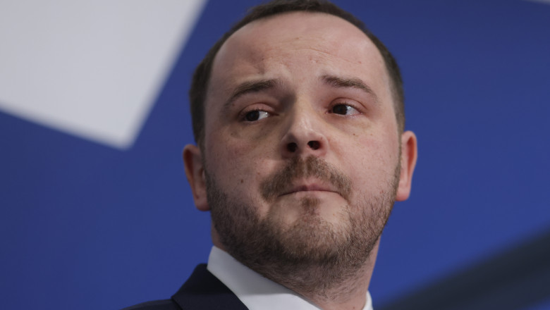 „Opriți-vă! Distrugeți sistemul de sănătate”. Rogobete cere explicații după ce Bihorul a primit mai multe…