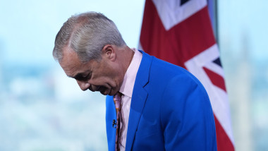 Farage șochează: demisionează din Parlament și intră în cursa pentru realegere