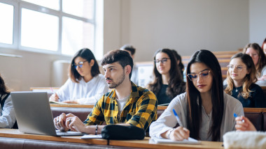 Universități fără examen de admitere în 2026: vezi lista celor care consideră media de bacalaureat