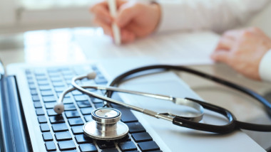 Angajații din Germania se revoltă: concediul medical obligă prezentarea din prima zi de boală