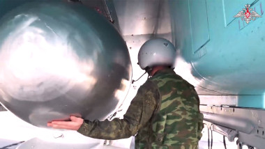 Rusia lansează o bombă de trei tone asupra unui oraș ucrainean