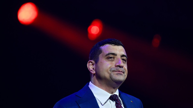 Haosul politic îl aduce în prim-plan pe susținătorul MAGA în România. George Simion spune că „Dumnezeu” e…