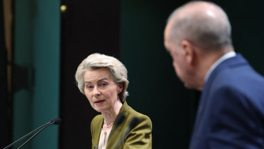 Tensiuni la cina de lucru: Von der Leyen și Erdogan, într-o noapte diplomatică încordată