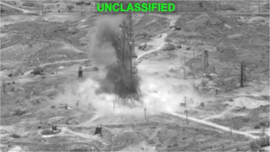 Tensiuni SUA-Iran: Washingtonul atacă un petrolier în Ormuz, Teheranul activează apărarea aeriană