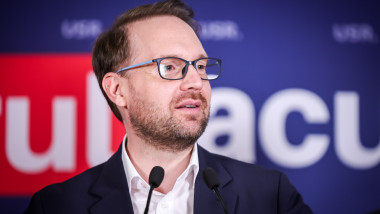 Fritz contrazice Kelemen: N-am făcut yoga la Cotroceni