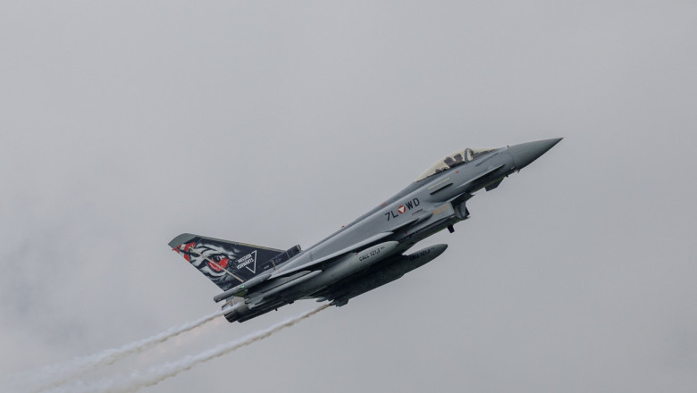 Ministerul Apărării: Eurofighter Typhoon au tras dronei, dar au ratat ținta