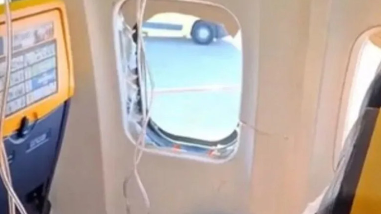 Pasagerul aproape aspirat prin hubloul unui avion a povestit prin ce a trecut și reproșează echipajului că…
