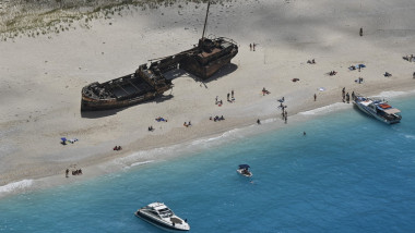 O plajă iconică din Grecia, pe punctul de a se schimba pentru totdeauna