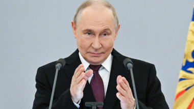Oficial rus: Putin ar putea lovi baze NATO în România