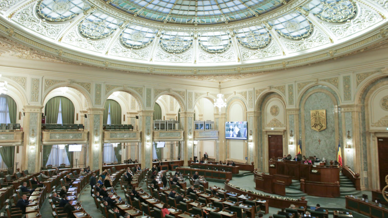 Senatul respinge legea integrității după scandalul PSD-USR-PNL