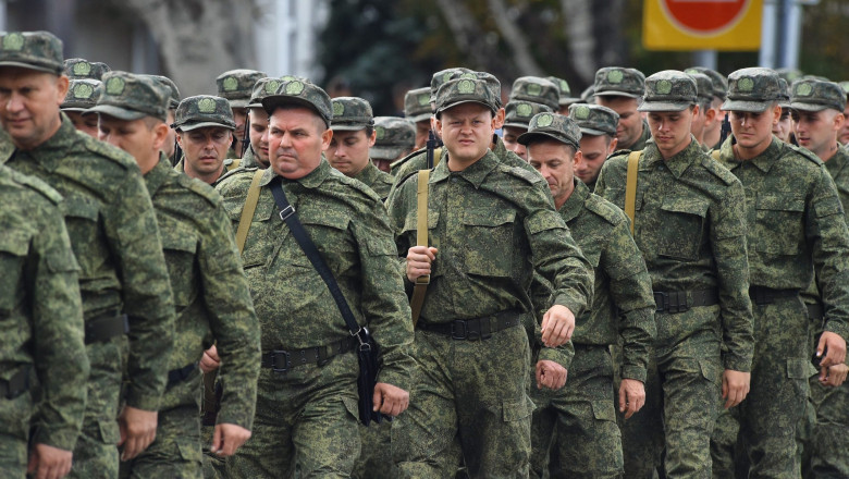 Rusia caută recrutări din lumea interlopă pe măsură ce voluntarii scad