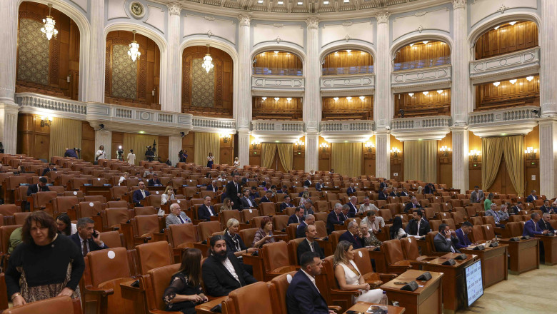 Bonusuri pentru angajații ANAF și Vamale plafonate la 12% din salarii