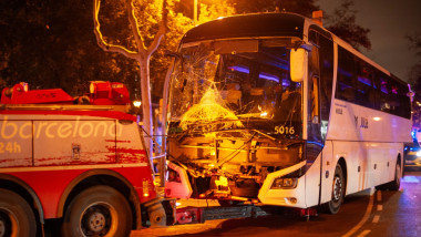 Autocar intră într-o clădire în Spania: 43 de răniți într-un grav accident