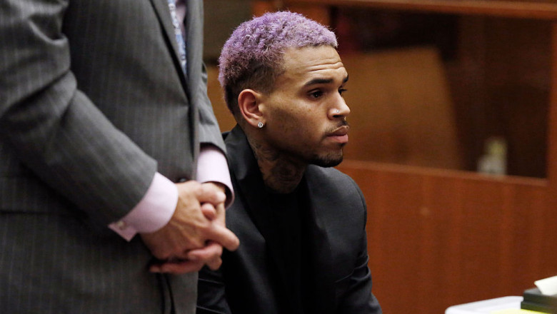 Chris Brown pledat vinovat la Londra pentru agresiune: pedeapsă?