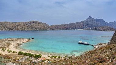 Top 10 plaje din Grecia: O insulă românească favorit în fruntea clasamentului