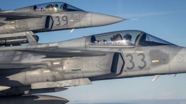 Avioane NATO interceptate de JAS 39 Gripen ungare la granița cu România