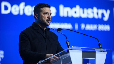 Zelenski cere Ucrainei să intre în NATO: „Ne face pe toți mai puternici