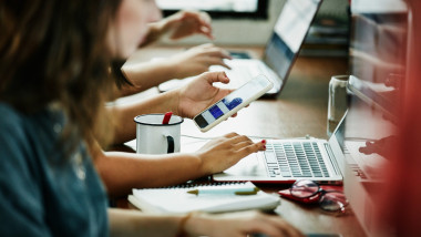 Scandal de fraudă la examene: 6.000 de funcţionari publici suspendaţi în Thailanda