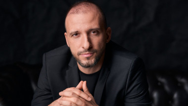 De la zero la zeci de milioane: ascensiunea fulgerătoare a unui antreprenor român