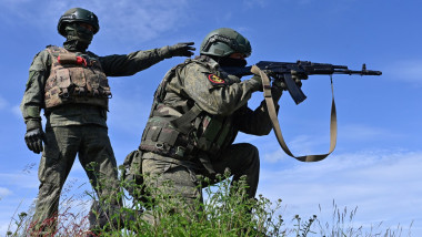 Rusia afirmă că a cucerit Kostiantinivka, Ucraina spune că situația e critică