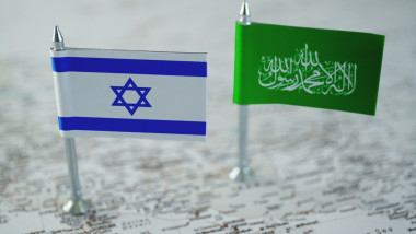 Hamas gata să predea puterea în Gaza, dar cui?