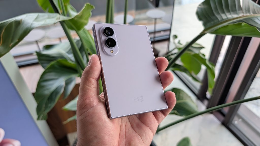 FOTO Primele impresii despre telefoanele pliabile Samsung Galaxy Z Fold 8 și Flip 8. Ce ne-a atras atenția după ce le-am testat înainte de lansare și o primă veste proastă